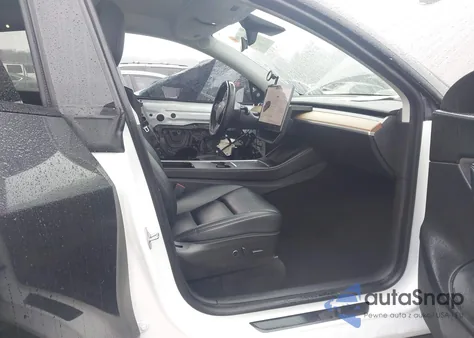 2021 Tesla Model Y Standard Range Rear-Wheel Drive from USA, damaged, VIN 5YJYGDED2MF174984